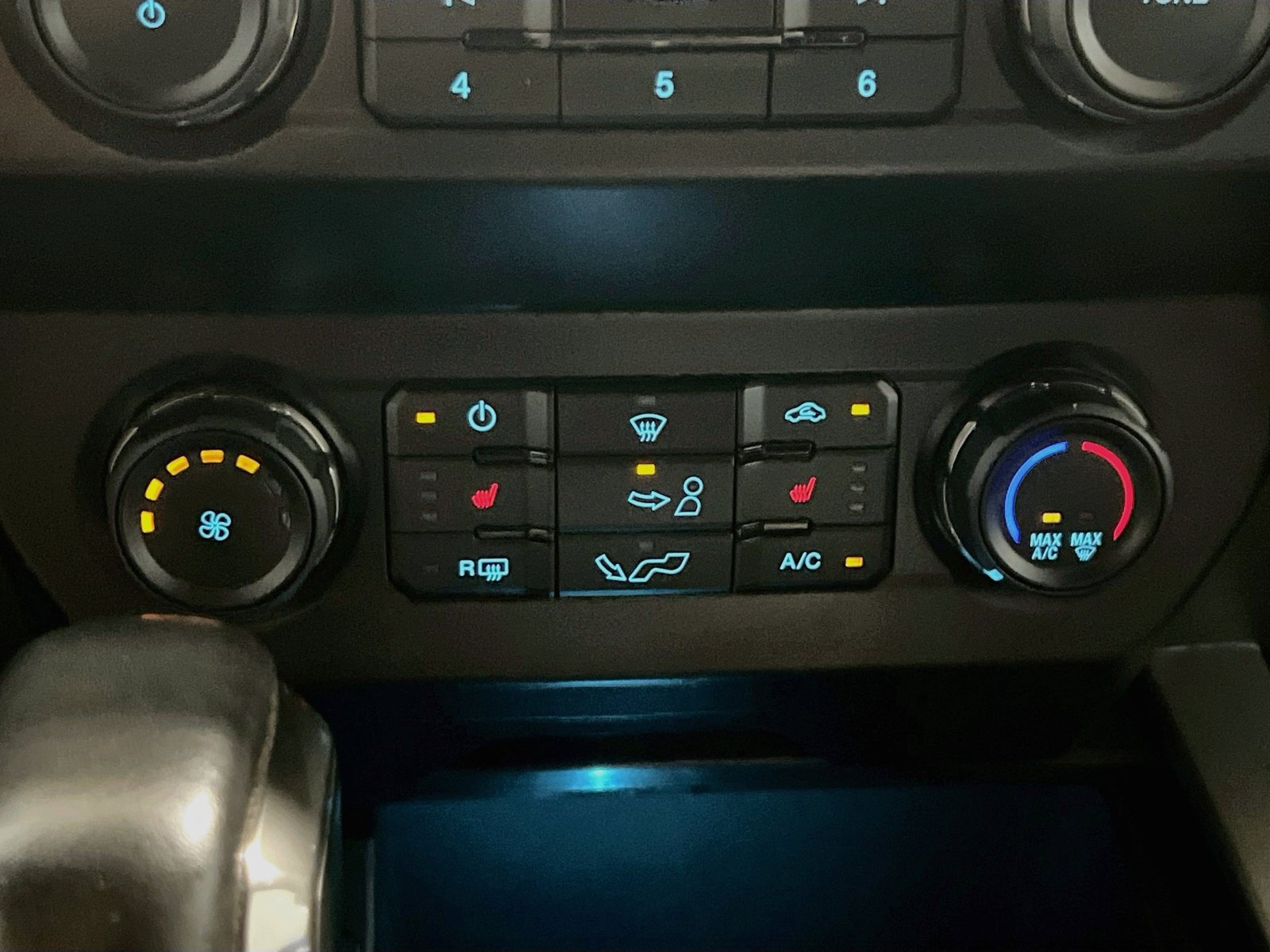 Used 2019 Ford F150 Raptor w/ Equipment Group 801A Mid AWD/4WD image 12