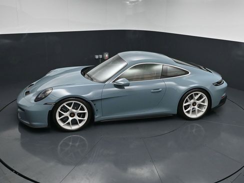 Certified 2024 Porsche 911 GT3 RS RWD image 13