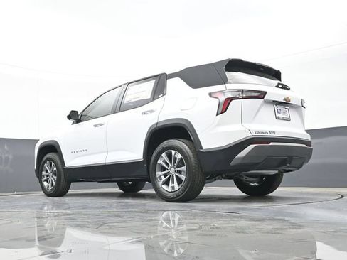 New 2026 Chevrolet Equinox LT w/ Safety and Technology Package FWD image 44