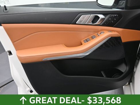 Used 2022 BMW X7 xDrive40i w/ Executive Package image 18