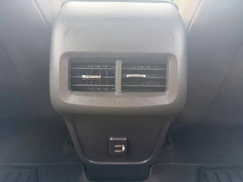 Used 2022 Chevrolet Equinox LT AWD/4WD image 30