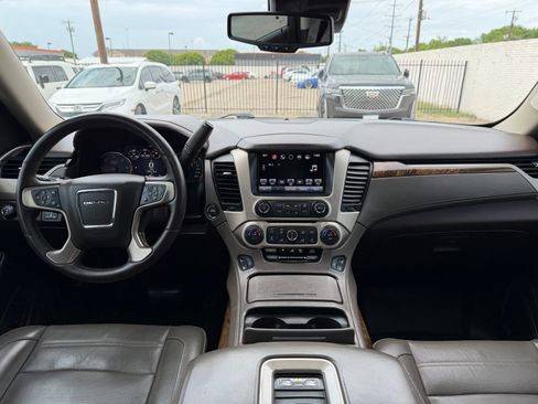 Used 2016 GMC Yukon Denali w/ Open Road Package image 12