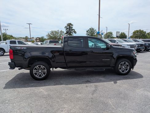 Used 2021 Chevrolet Colorado W/T w/ Custom Special Edition image 21
