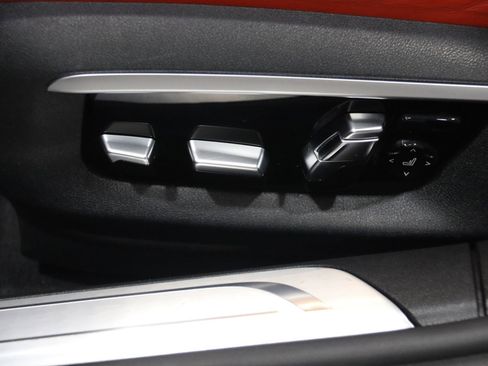 Used 2017 BMW M760i xDrive image 69