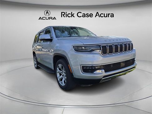 Used 2022 Jeep Wagoneer Series III image 4