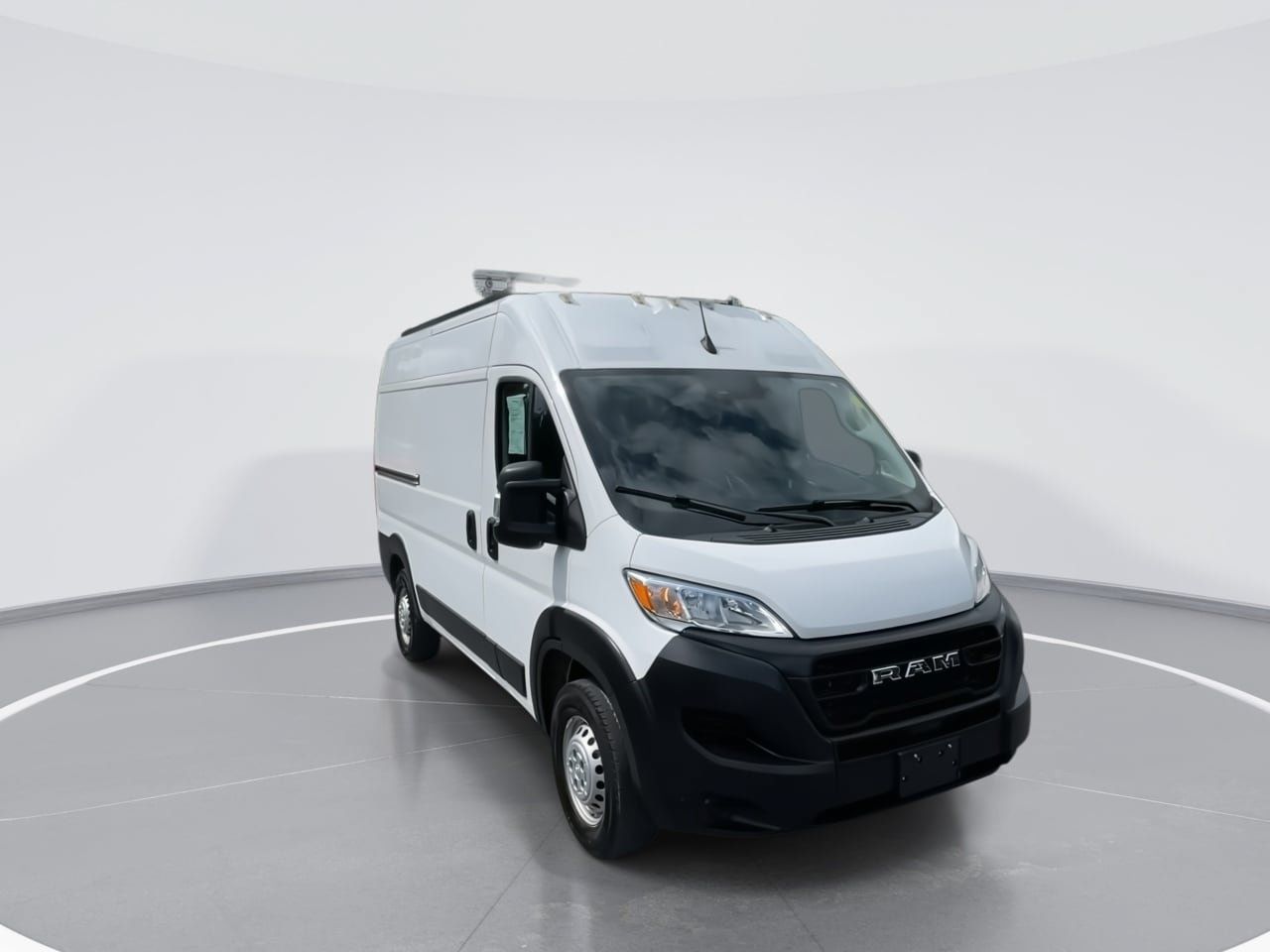 Used 2025 RAM ProMaster 2500 FWD image 2