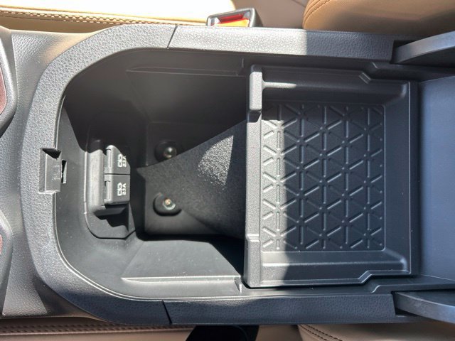 Used 2019 Toyota RAV4 Limited w/ Cold Weather Package AWD/4WD image 33