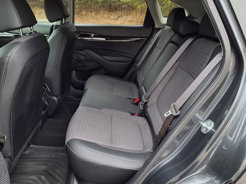 Used 2023 Kia Seltos S w/ Navigation Package image 10