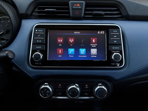 Used 2025 Nissan Versa SV FWD image 24