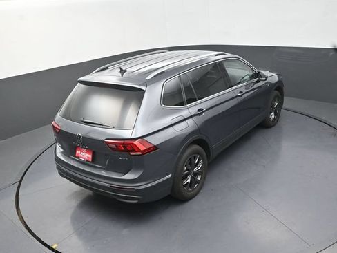 Used 2024 Volkswagen Tiguan SE AWD/4WD image 29