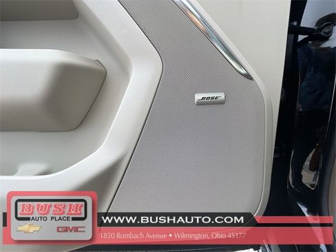 New 2025 GMC Yukon Denali w/ Sun & Power Step Package image 25