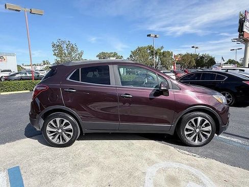 Used 2018 Buick Encore Premium image 7