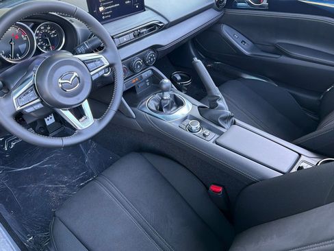 New 2026 MAZDA MX-5 Miata Club w/ Appearance Package RWD image 11