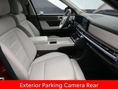 Used 2024 Hyundai Santa Fe Calligraphy AWD/4WD image 17