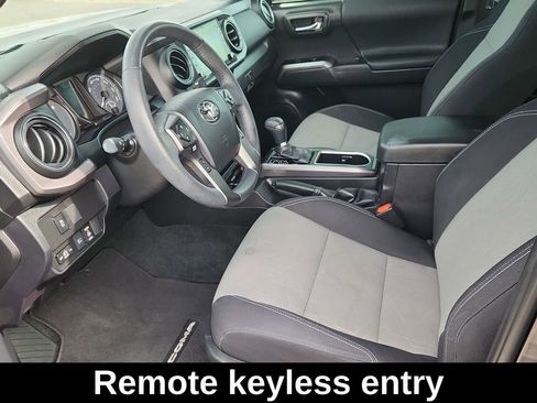 Used 2023 Toyota Tacoma TRD Sport image 8