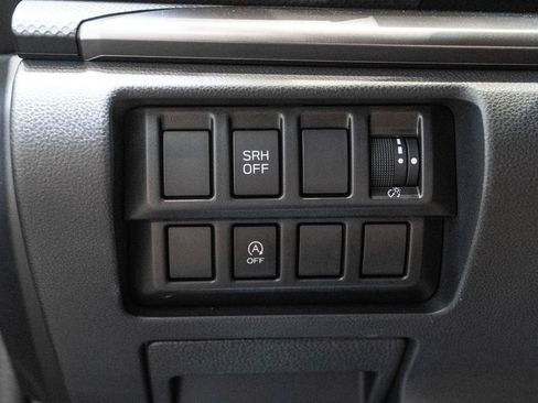 Used 2023 Subaru Forester Premium AWD/4WD image 24