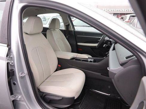 Used 2025 Hyundai Sonata SEL FWD image 27