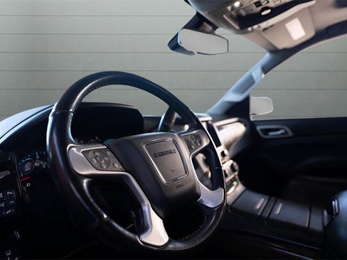 Used 2019 GMC Yukon Denali w/ Denali Ultimate Package image 14