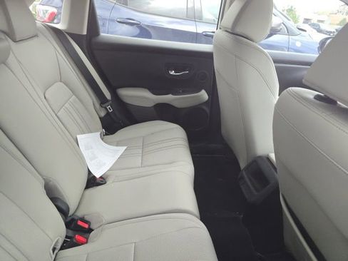 Used 2023 Honda HR-V EX-L image 8