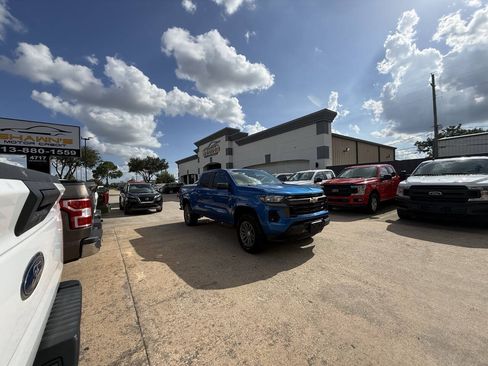 Used 2023 Chevrolet Colorado LT w/ LT Convenience Package AWD/4WD image 42