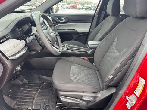 Used 2025 Jeep Compass Sport image 6