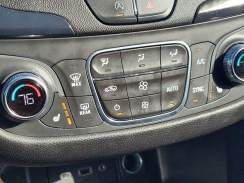 Used 2022 Chevrolet Equinox RS AWD/4WD image 31