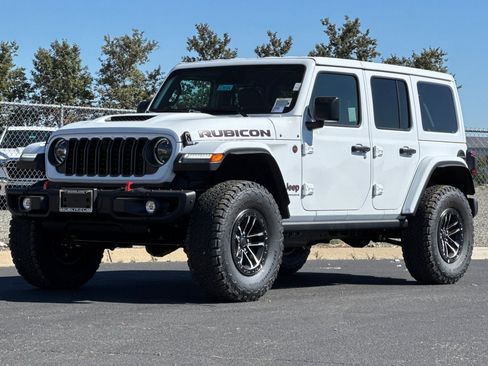 New 2026 Jeep Wrangler Unlimited Rubicon AWD/4WD image 7