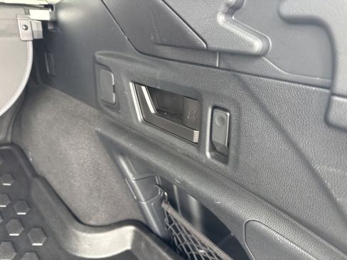 Used 2024 Subaru Outback Limited image 32