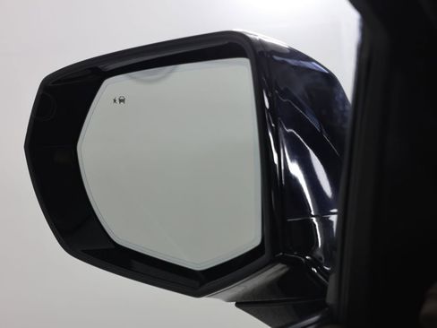 Used 2023 GMC Yukon XL Denali w/ LPO, Floor Liner Package AWD/4WD image 20