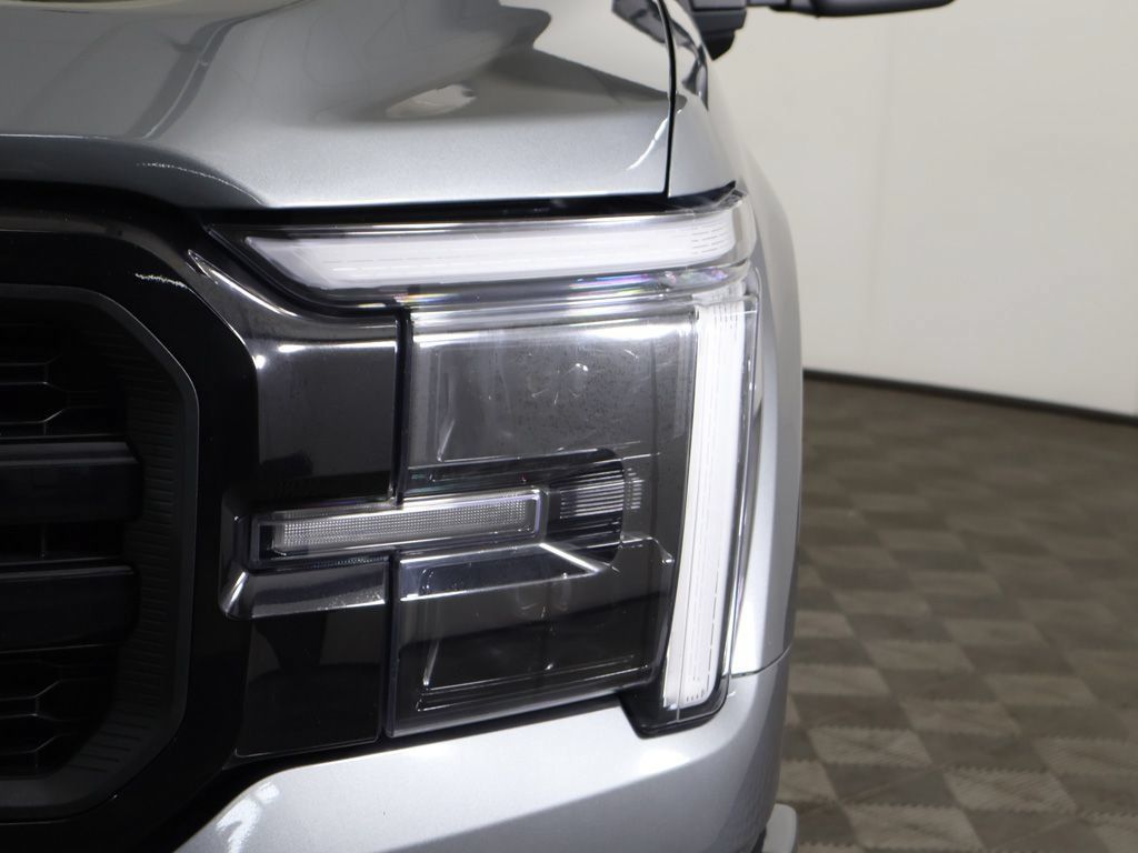 Used 2025 Ford F150 Lariat AWD/4WD image 18