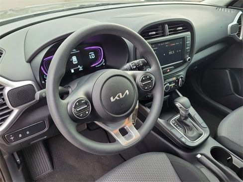 New 2025 Kia Soul LX w/ LX Technology Package image 22