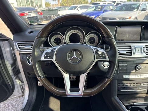 Used 2016 Mercedes-Benz E 350 Sedan image 22