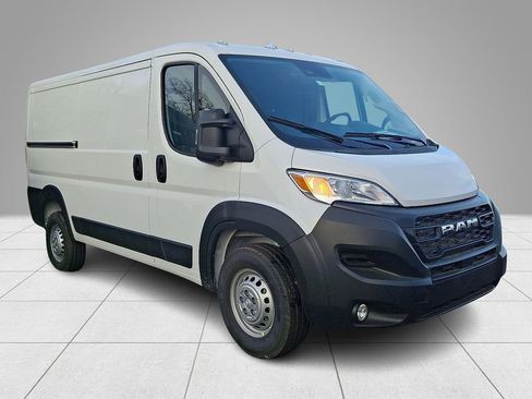 New 2026 RAM ProMaster 2500 w/ Convenience Group image 3