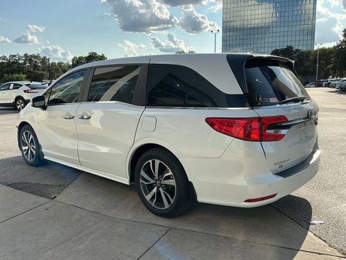Used 2021 Honda Odyssey Touring image 3