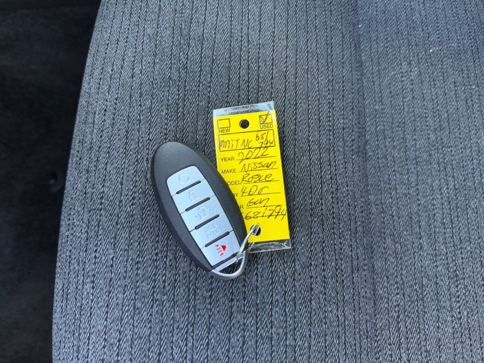 Used 2022 Nissan Rogue SV FWD image 34