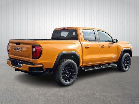 New 2026 GMC Canyon AT4 w/ Technology Plus Package image 4