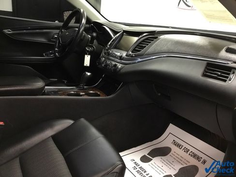 Used 2016 Chevrolet Impala LT w/ Convenience Package image 37