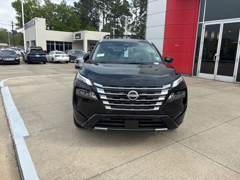 New 2026 Nissan Rogue Platinum AWD/4WD image 2
