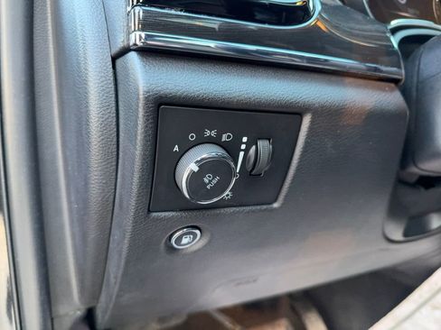 Used 2019 Jeep Grand Cherokee Trailhawk w/ Trailhawk Luxury Group image 15