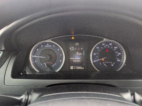 Used 2015 Toyota Camry LE w/ Moonroof Package FWD image 15
