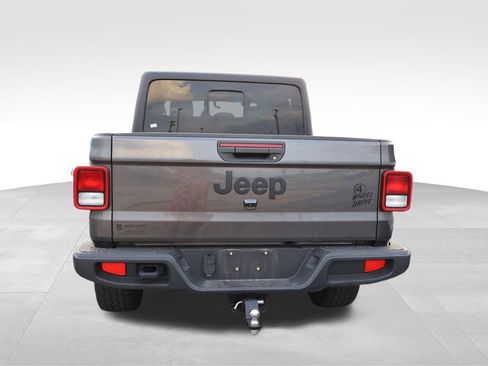 Used 2022 Jeep Gladiator Sport AWD/4WD image 19