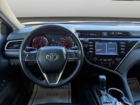Used 2018 Toyota Camry XSE FWD image 27