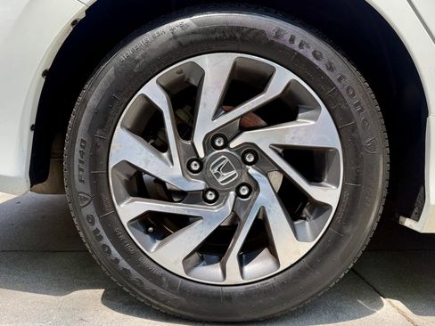 Used 2018 Honda Civic EX image 24