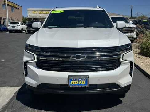 Used 2021 Chevrolet Suburban RST w/ Luxury Package AWD/4WD image 8