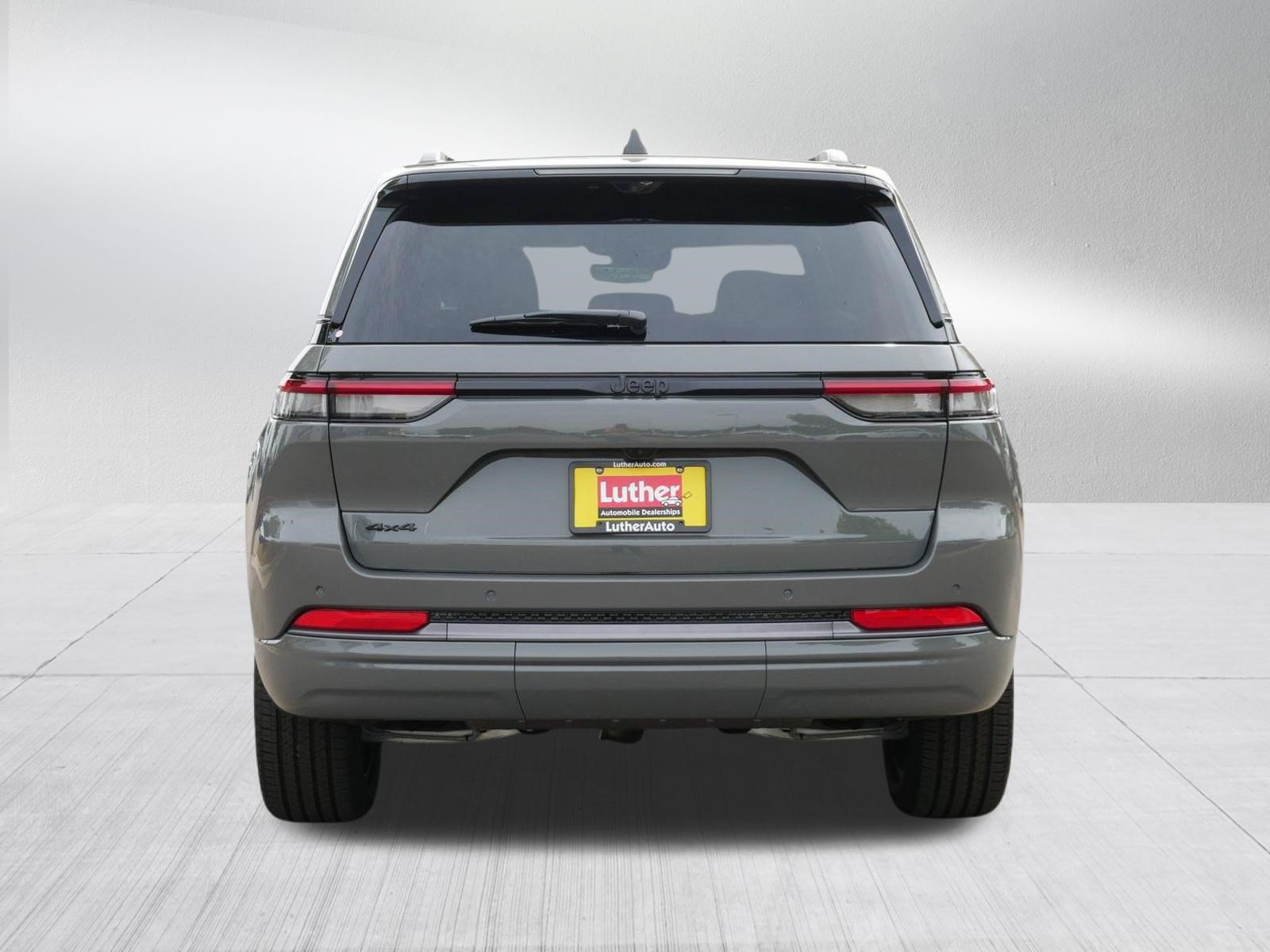 New 2027 Jeep Grand Cherokee Limited AWD/4WD image 6