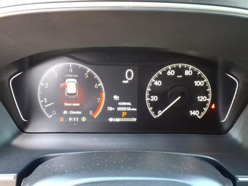 Used 2025 Honda Pilot Sport image 20