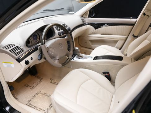 Used 2006 Mercedes-Benz E 350 Sedan image 43