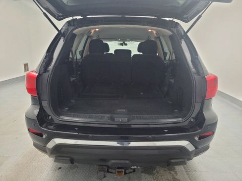 Used 2019 Nissan Pathfinder S image 29