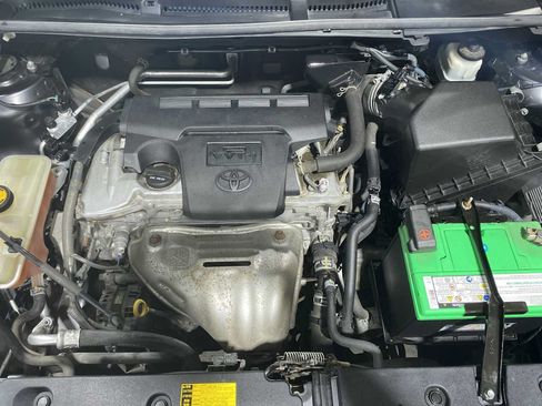 Used 2013 Toyota RAV4 Limited AWD/4WD image 9