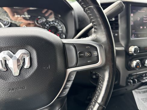 Used 2024 RAM 2500 Big Horn AWD/4WD image 32